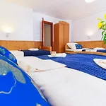Retel Vitez Vendeghaz 3* Sárospatak
