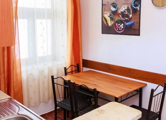 Retel Vitez Vendeghaz Πανσιόν