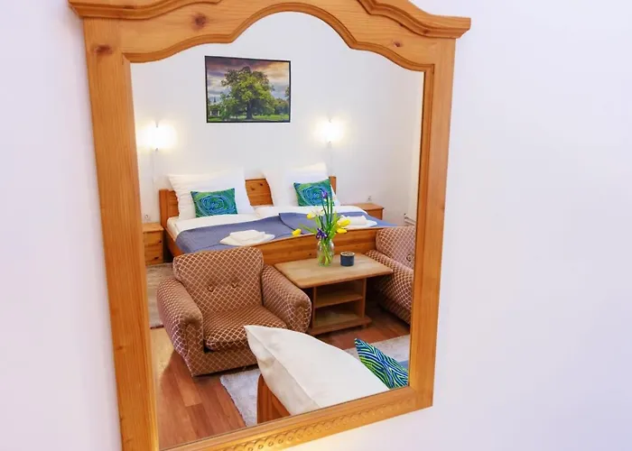 Retel Vitez Vendeghaz Πανσιόν