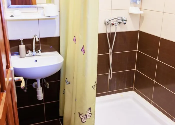 Πανσιόν Retel Vitez Vendeghaz 3*